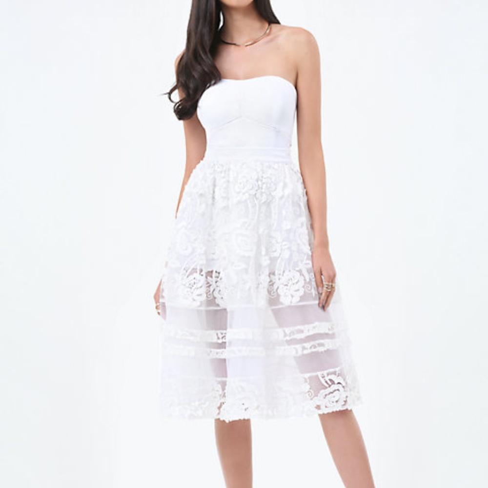 Bebe Petite Embroidered Floral Dress